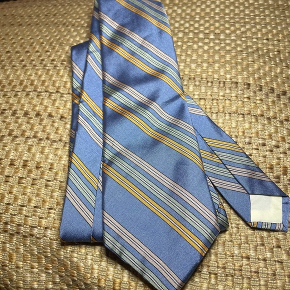 John Henry 100% Silk Tie 3.25” x 54” Baby Blue Stripe - Picture 3 of 9